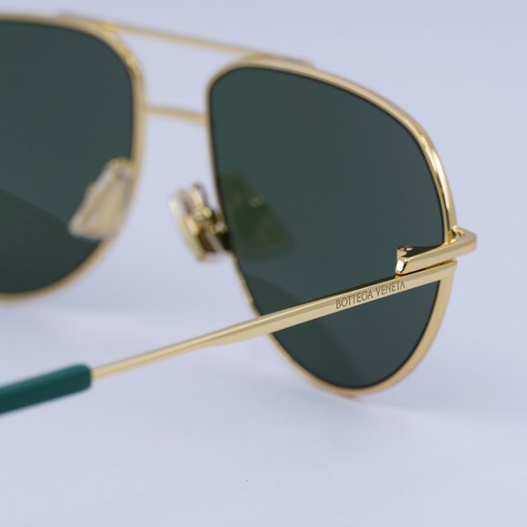 🕶️ New Bottega Veneta BV1302S 003 Sunglasses - Gold Frame, Green Lenses - Picture 5 of 10